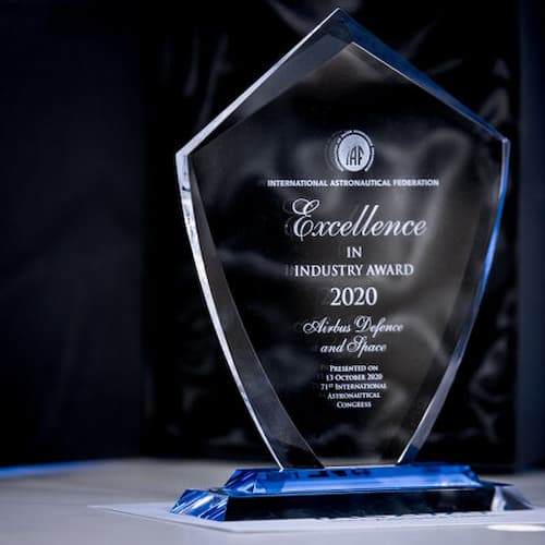 excellence-industry-award.e71e187e (1)